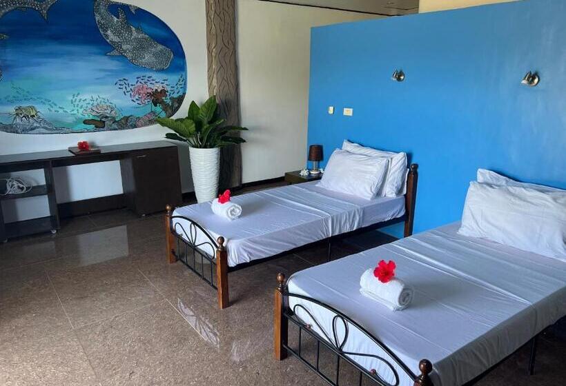 디럭스 룸, Cabilao Sunset Dive & Beach Resort