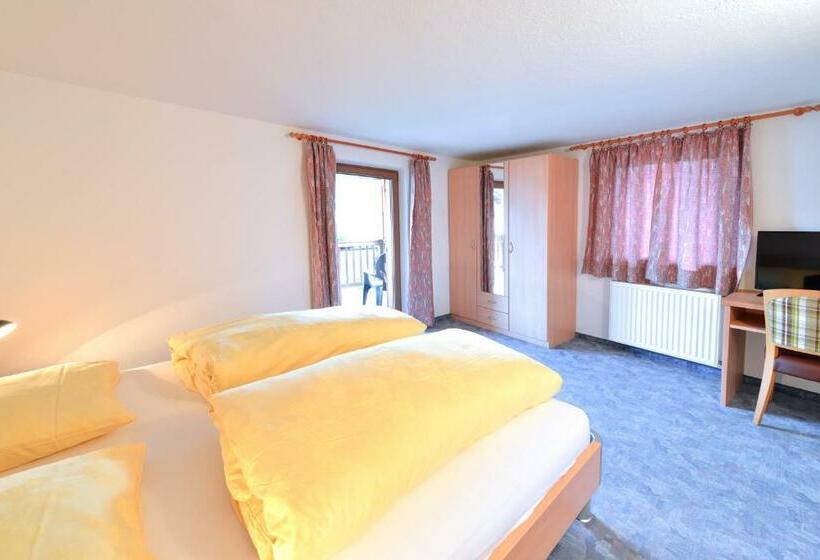 Номер Стандарт с Балконом, Gasthof Ebner Pfiffikus