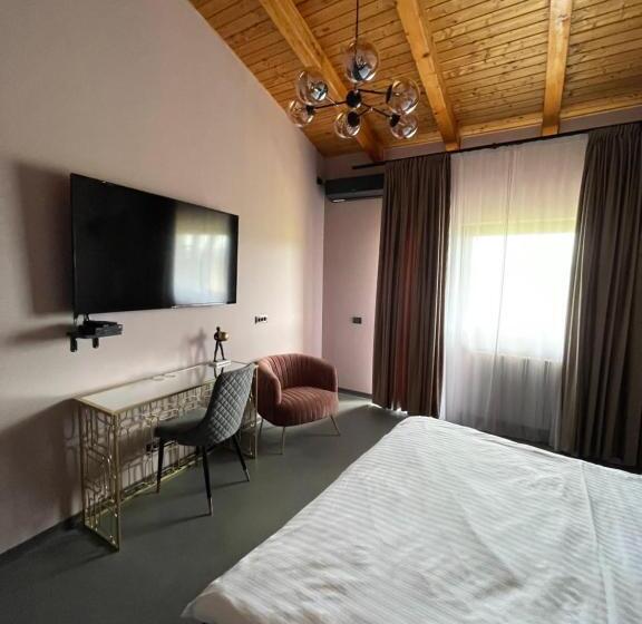 غرفة سوبيريور مطلة على الجبل, Pensiunea Casa Buna