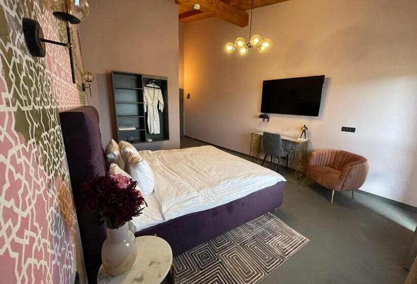 غرفة سوبيريور مطلة على الجبل, Pensiunea Casa Buna