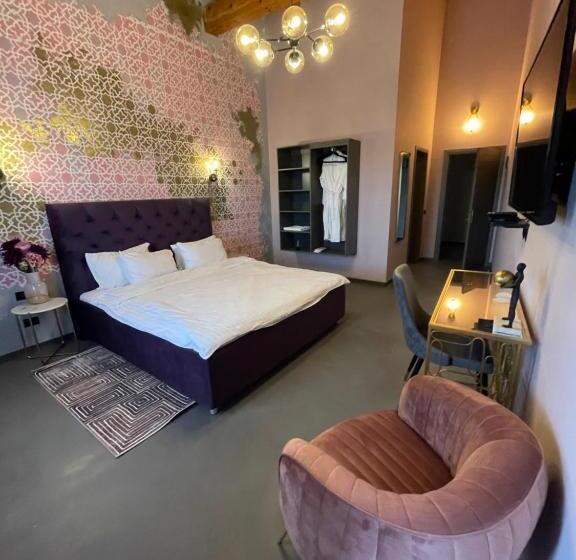 غرفة سوبيريور مطلة على الجبل, Pensiunea Casa Buna