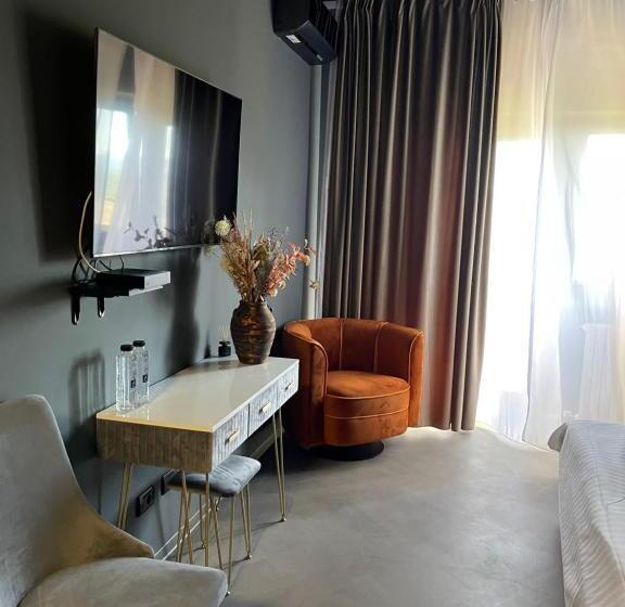 غرفة قياسية, Pensiunea Casa Buna