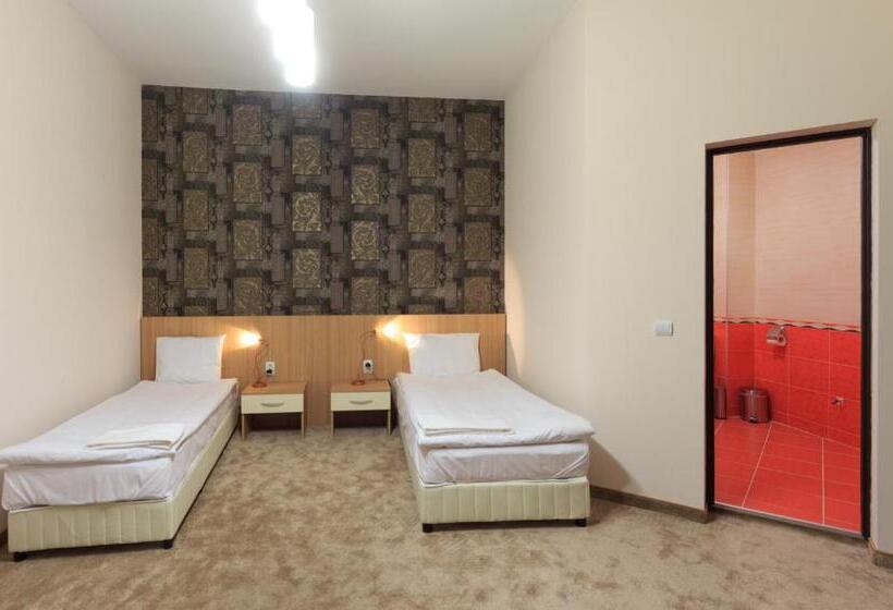 스탠다드 트리플 발코니 룸, Sky