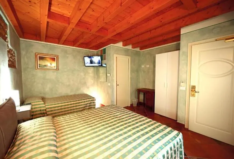 デラックスルーム, Affittacamere Residenza Del Duca