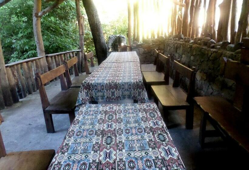 带阳台的豪华间, Gosh