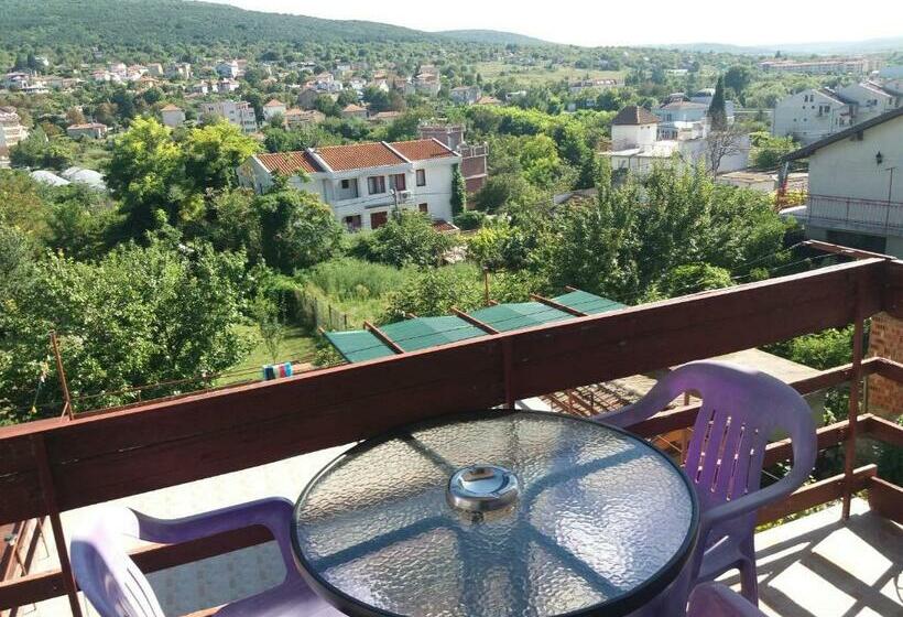 带1个卧室的带阳台的公寓, Guest House Astra