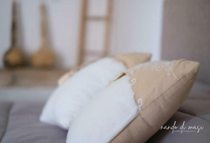 اتاق استاندارد با تخت بزرگ, Rooms Masseria Giangrande