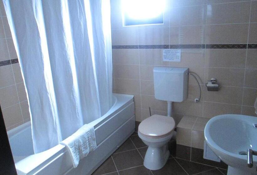 스탠다드 트리플 룸, Vila Ozon