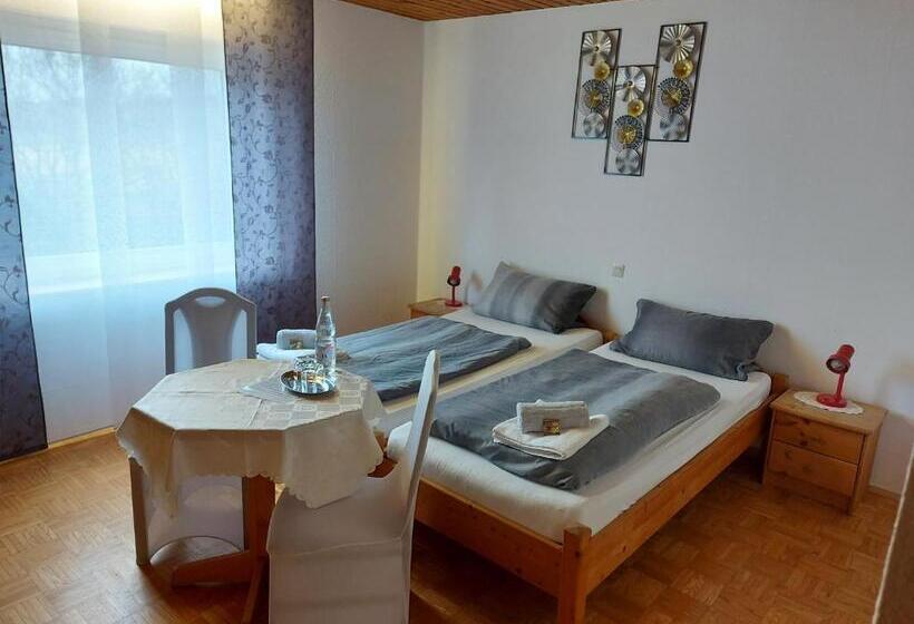 Номер Стандарт Трехместный, & Pension Haus Dewenter