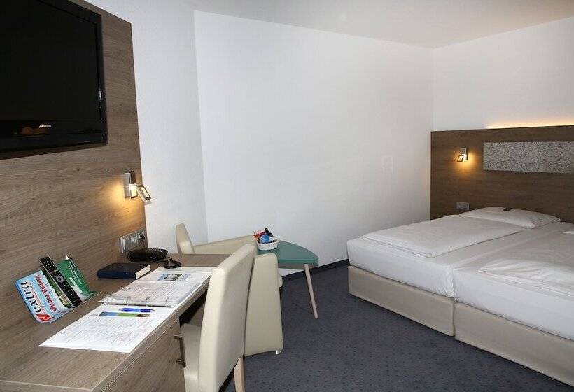 스탠다드 트리플 룸, Albhotel Fortuna