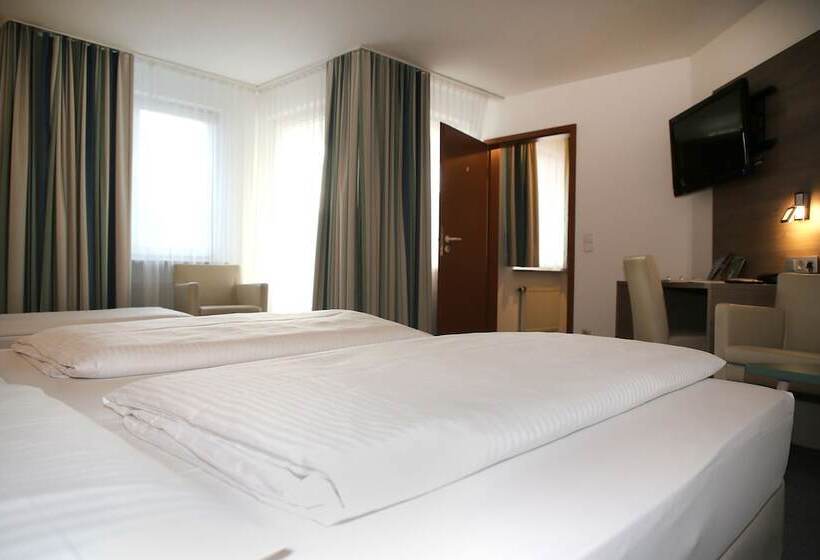 חדר סטנדרט לשלושה, Albhotel Fortuna