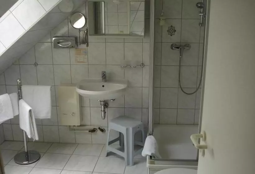 Standard-huone, Bierstübl