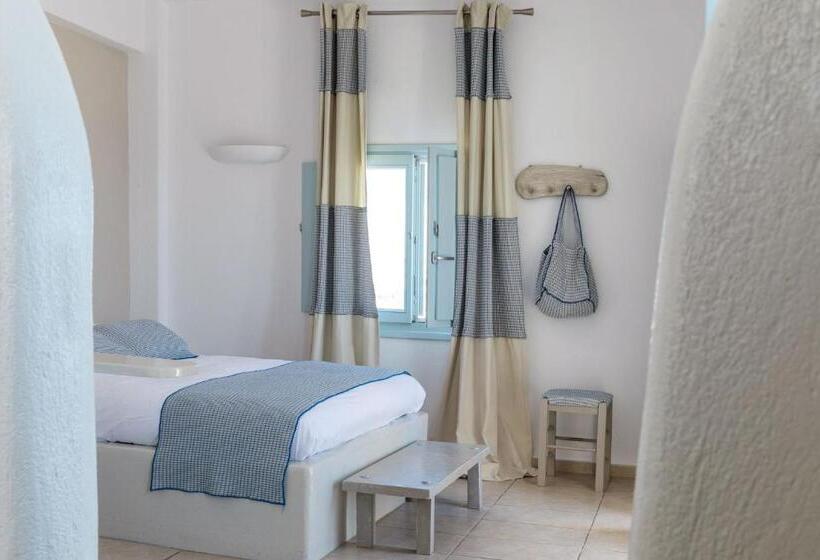 발코니가 있는 스위트, Blue Dolphins Apartments