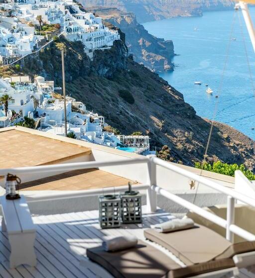 패밀리 스위트, Blue Dolphins Apartments