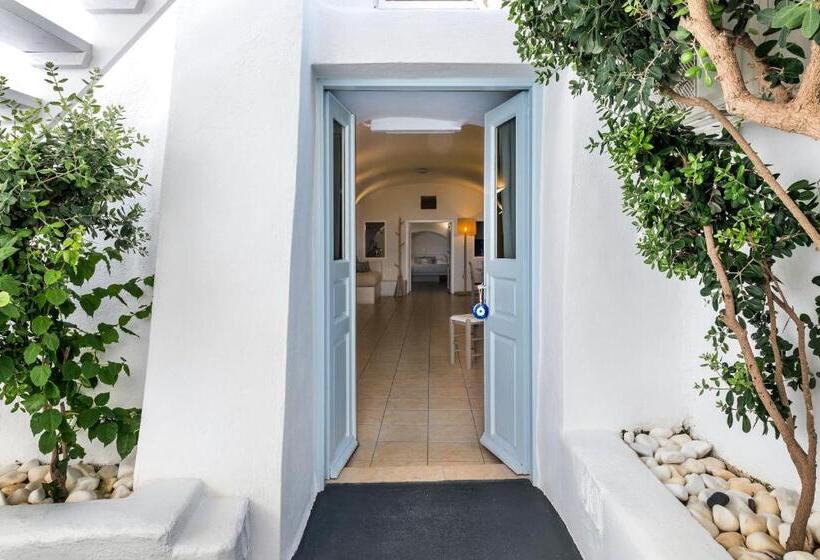 패밀리 스위트, Blue Dolphins Apartments