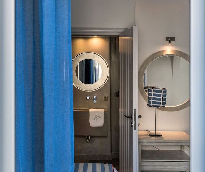 공동 객실, Blue Dolphins Apartments