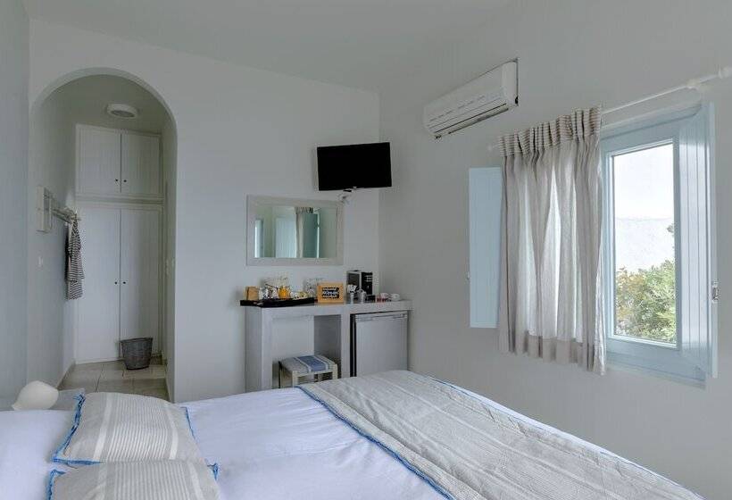 공동 객실, Blue Dolphins Apartments