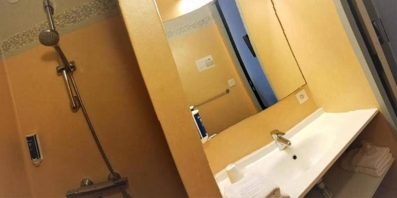 غرفة قياسية, Brit Hotel Confort Saint Lô