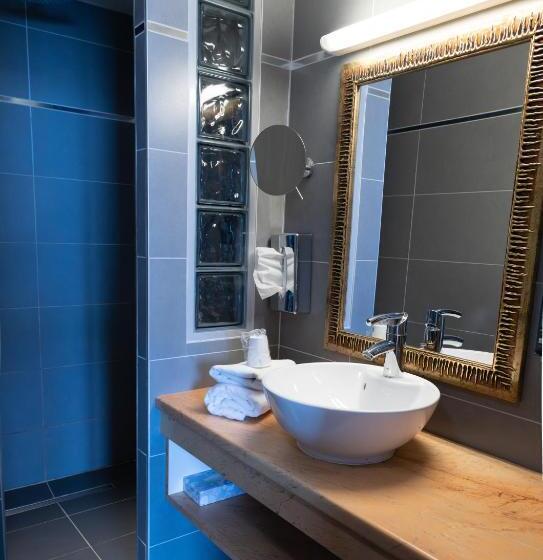 غرفة برستيج, Brit Hotel Confort Saint Lô