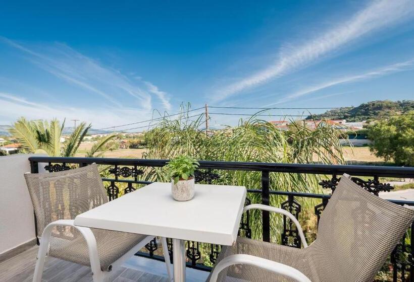 اتاق استاندارد, Crystal Beach