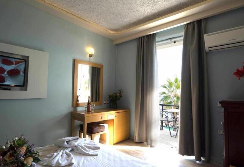 اتاق استاندارد با چشمانداز دریا, Crystal Beach