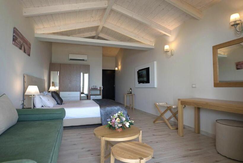 اتاق سوپریور با چشمانداز دریا, Crystal Beach