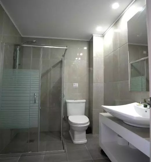 اتاق لوکس با چشم‌انداز دریا, Crystal Beach