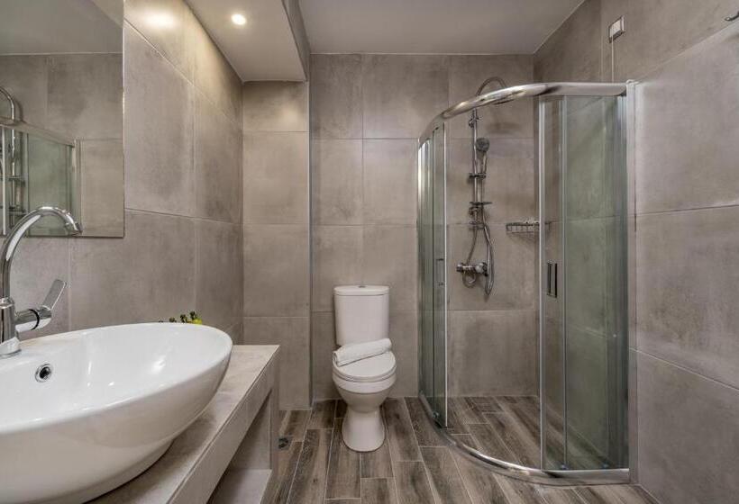 اتاق لوکس با چشمانداز دریا, Crystal Beach