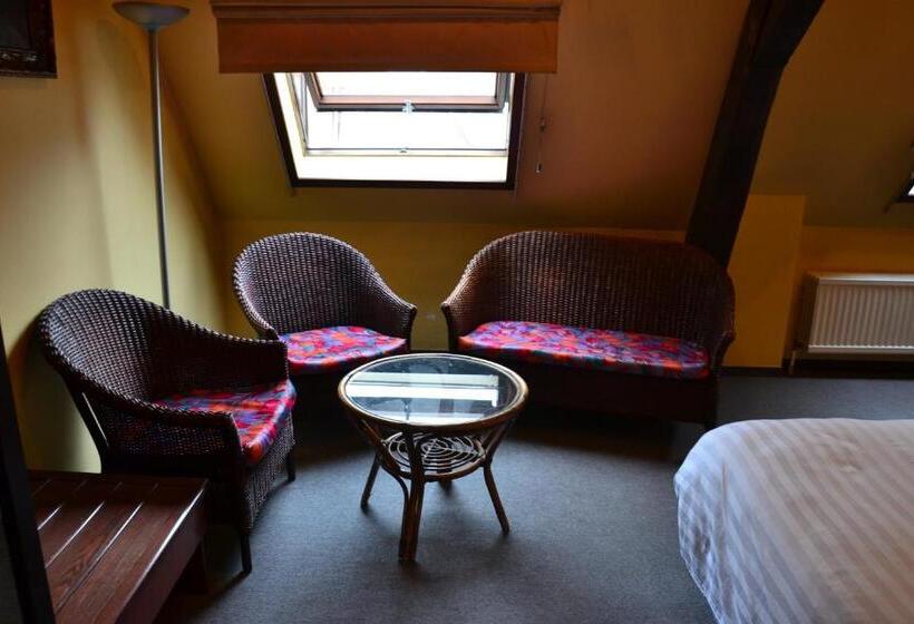 标准间, De Franse Kroon