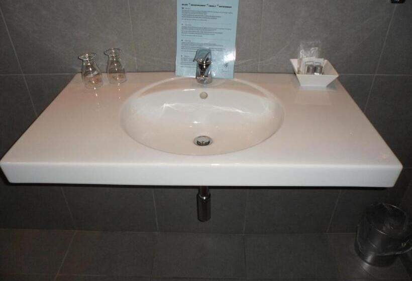 标准间, De Franse Kroon