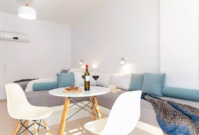 スタンダードスタジオ, Depis Place & Apartments