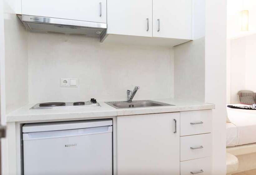 수피리어 트리플 룸, Depis Place & Apartments