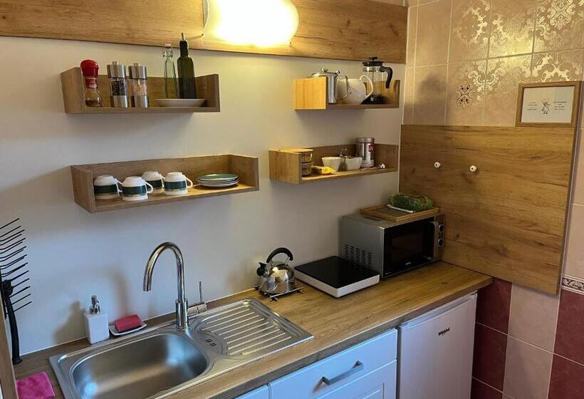 סוויטה, Diana Apartments