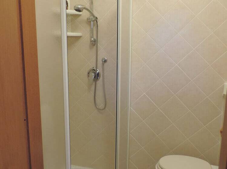 חדר סטנדרט לארבעה, Domu Incantada