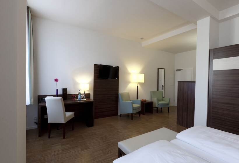 Номер Стандарт, Halber Mond