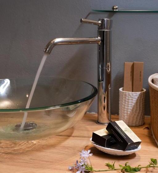 海の見えるマスタースイートルーム, Hydra