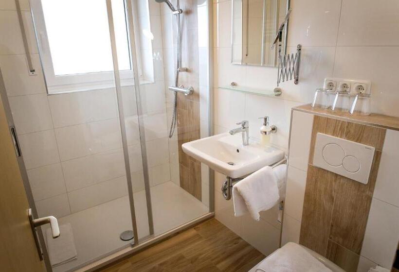 Семейный Номер, Landgasthof Hohenauer Hof