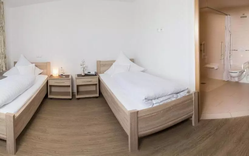 اتاق استاندارد برای معلولان, Landgasthof Hohenauer Hof