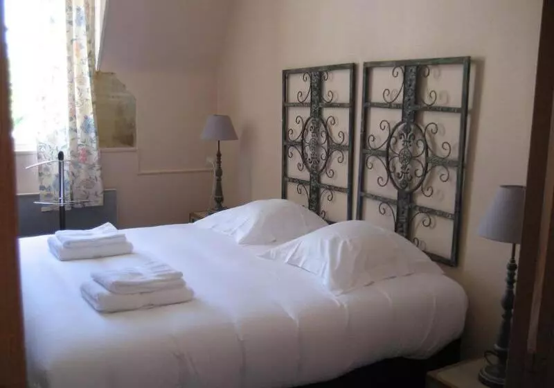 Superior-huone, Le Domaine Chateau Du Faucon