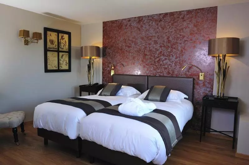 Superior-huone, Le Domaine Chateau Du Faucon