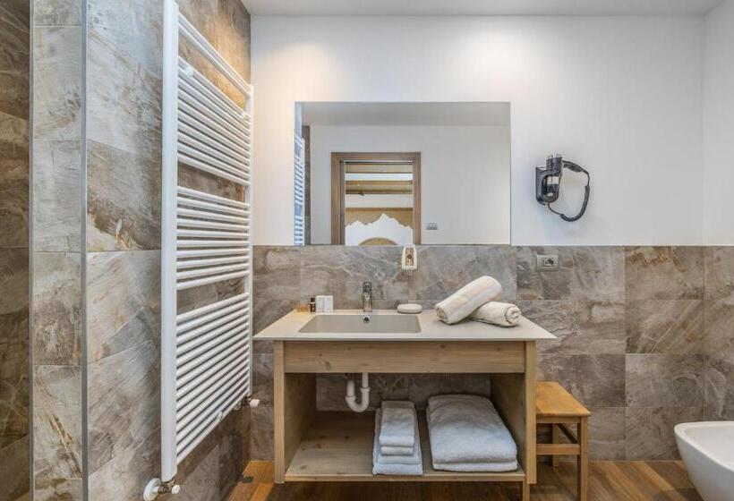 חדר דלוקס, Miraval