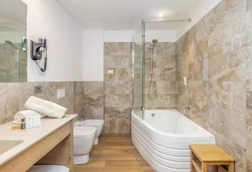 Suite Klasyczny, Miraval