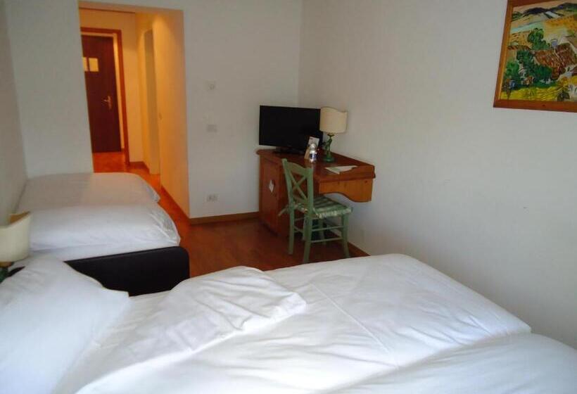 Номер Стандарт Трехместный, Relais Picaron