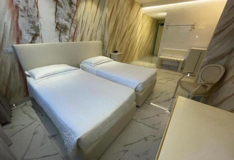 חדר סטנדרט, Ristorante Continental