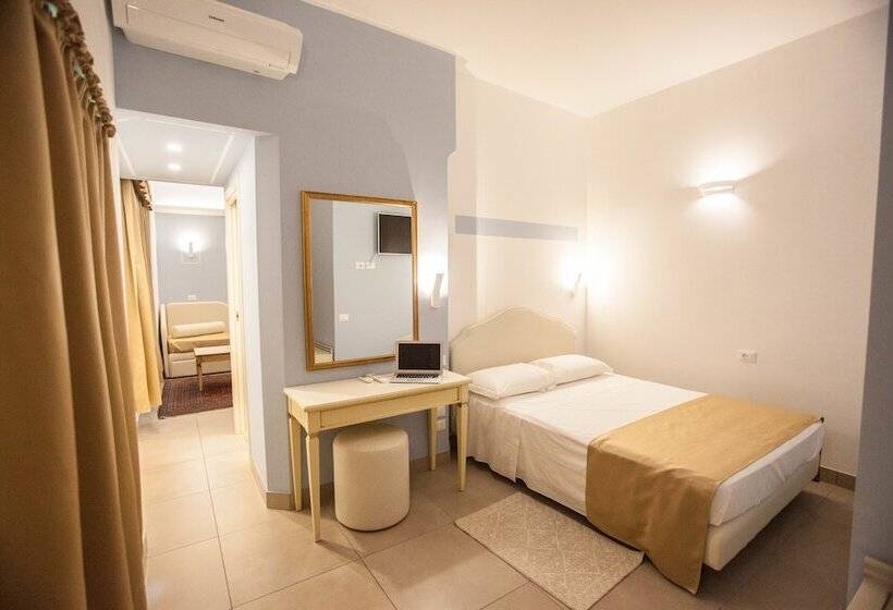 חדר סטנדרט לשלושה, Ristorante Continental