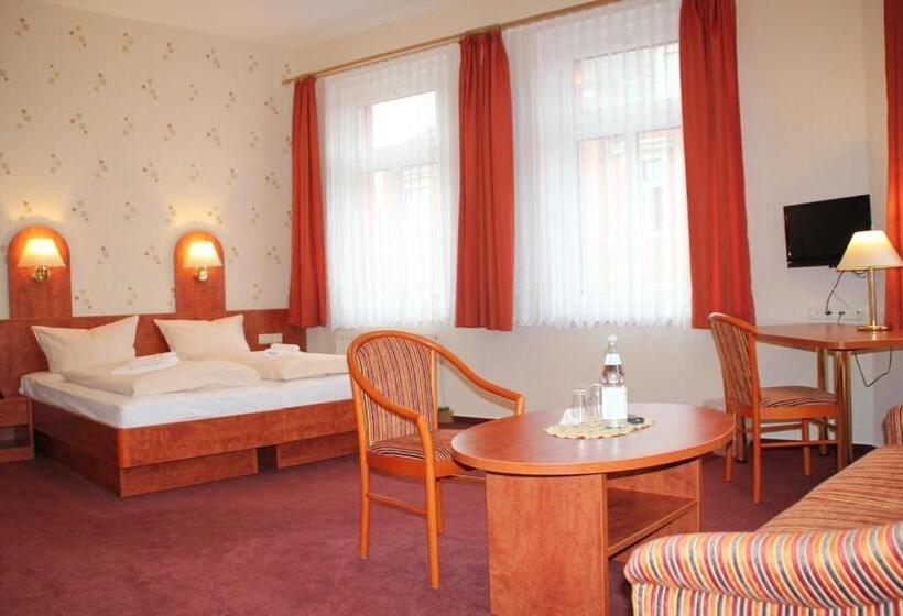 Четырехместный Номер Стандарт, Thüringer Hof