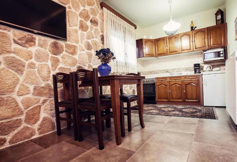 חדר דופלקס, Militsa Guesthouse