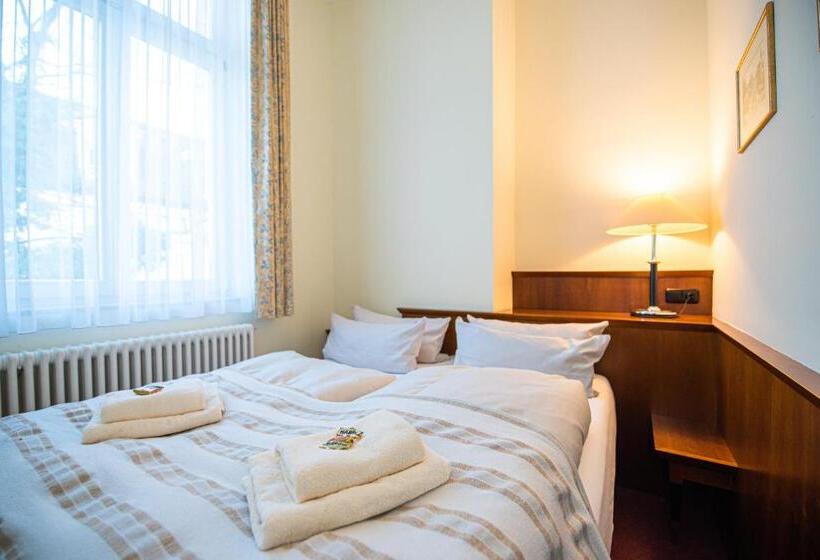 Апартаменты 1 Спальня с Балконом, Aparthotel Seeschlösschen