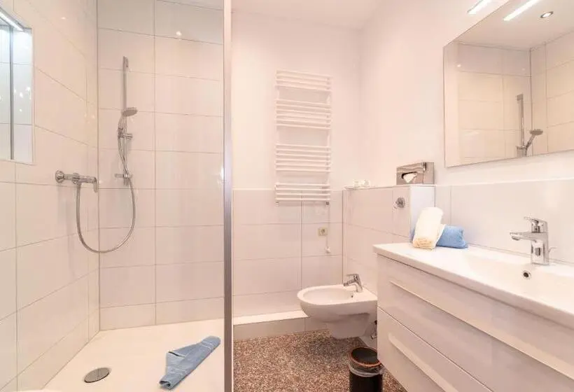 海の見えるスタンダードスタジオ, Aparthotel Seeschlösschen