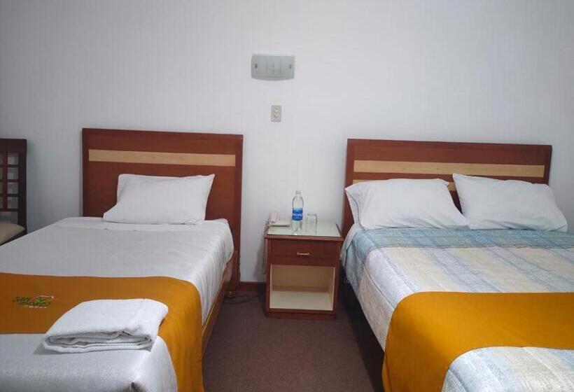 غرفة عائلية, San Andres